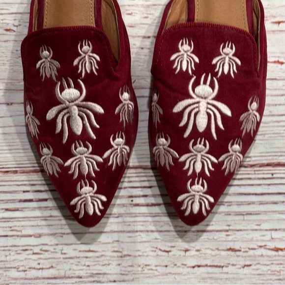 Cape Robbin Cell-18 Embroidered Mules in Wine Sz 6.5 - Picture 9 of 16